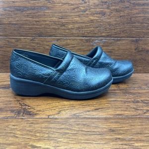SafeTstep Clogs Slip-On 9M